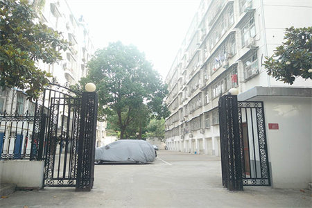 城东阳光花园2室2厅1卫88.2m2简单装修